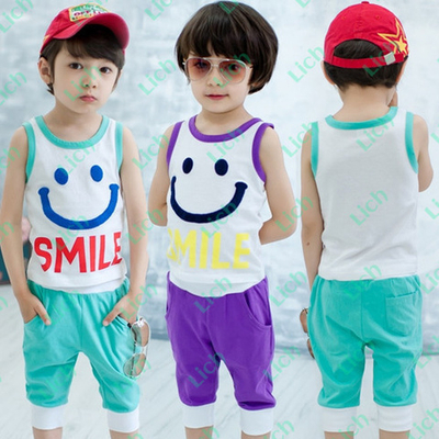 Костюм: майка с принтом смайла и бриджи с манжетами