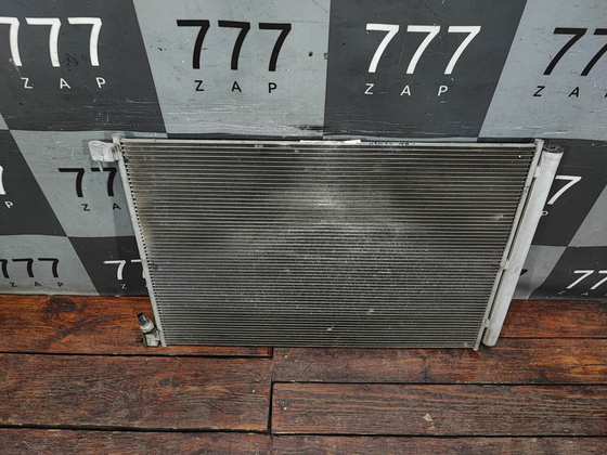 Радиатор кондиционера Mercedes C-Class (W205)  Б/У Оригинал A0995000454