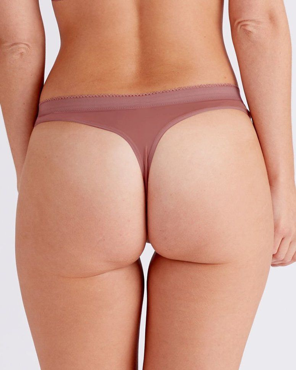 Трусики-стринги Naturals (Размер: S) (Цвет: бежевый)