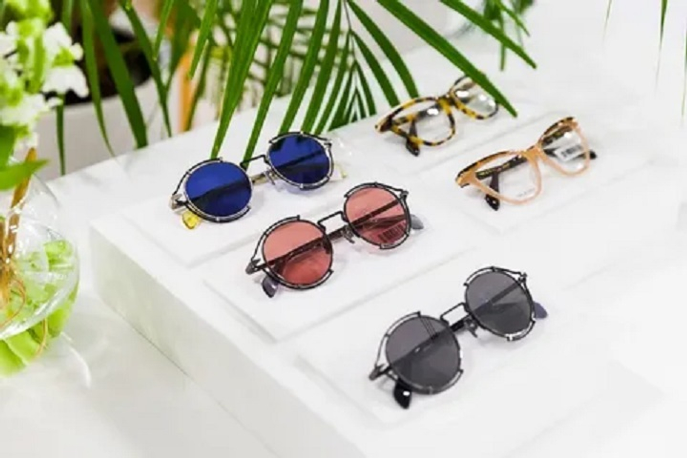 Формы оправ от Luxottica и Safilo: итальянский стиль и разнообразие