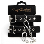 Наручники однослойные, прямоугольной формы, чёрного цвета