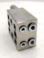 2-02-2П - Питатель модульного исполнения для двухлинейных смазочных систем с рабочим давлением 200 бар, количество выходов 2, максимальная доза на выход 2 мл/цикл, с регулятором и индикатором