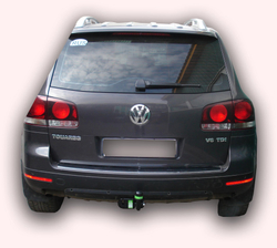 Фаркоп(прицепное) Лидер-Плюс для VOLKSWAGEN TOUAREG 2002-2018, AUDI Q7 2005-2015, PORSCHE CAYENNE 2002 -2017 (паспорт и сертификат в комплекте)(без электрики)V124-A