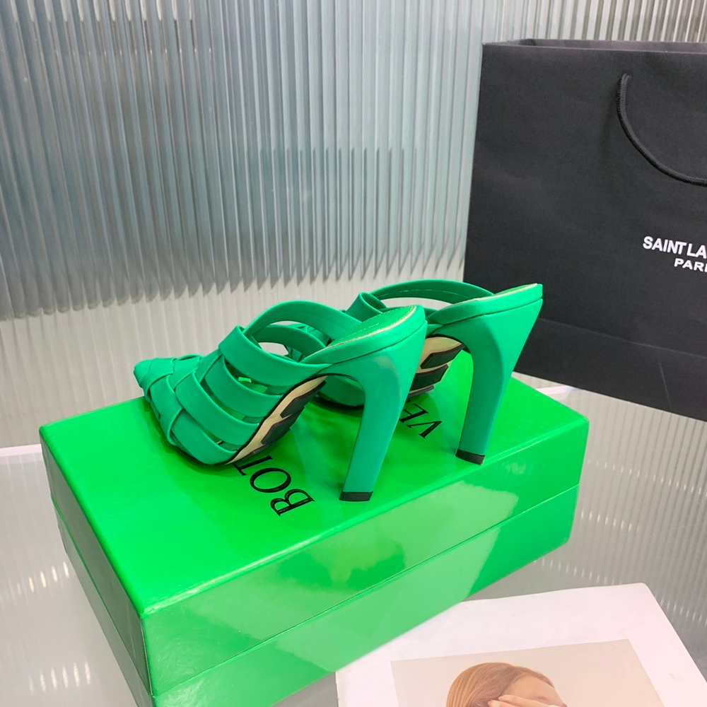 Bottega Veneta Alfie Mule