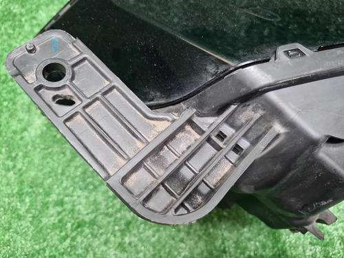 Фара правая Geely Coolray (2019-2023) LED