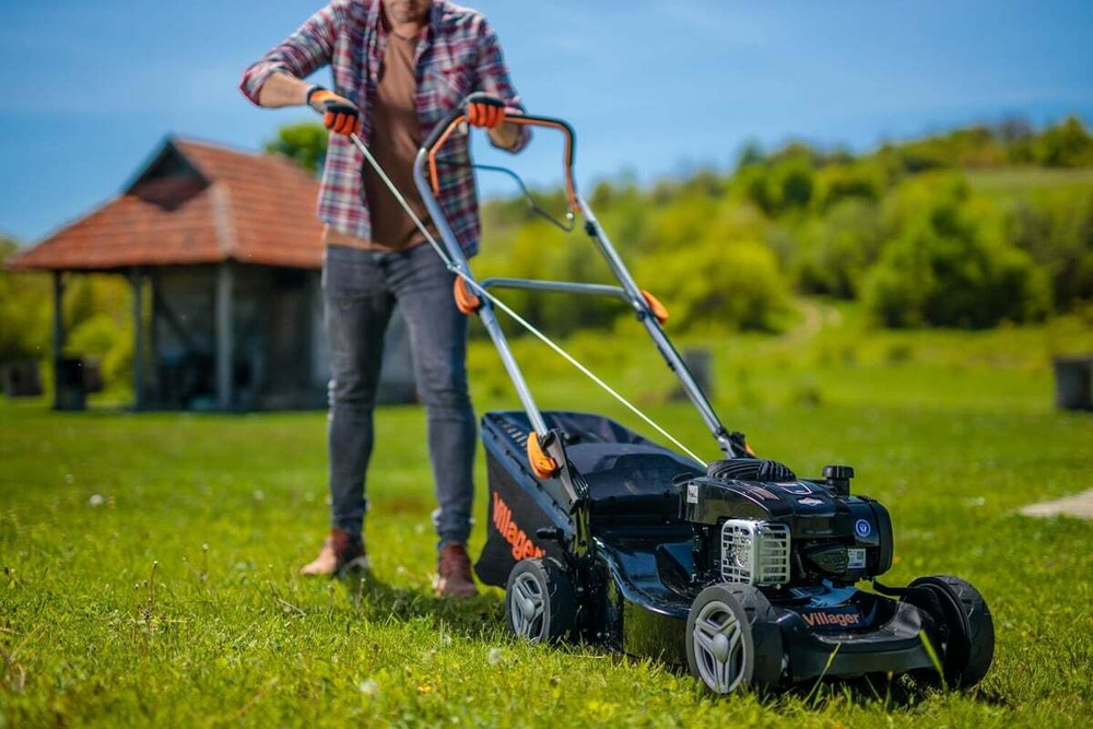 Газонокосилка бензиновая Villager FALCON4010B