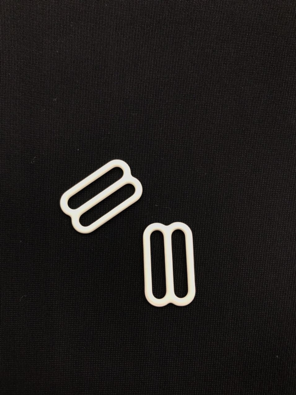 Регулятор-рамка металл белый 15 мм