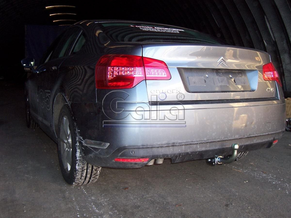Фаркоп оцинкованный Galia C055A для Citroen C5 III седан 2008-2017, Peugeot 407 седан 2004-2010(паспорт и сертификат в комплекте)(без электрики)