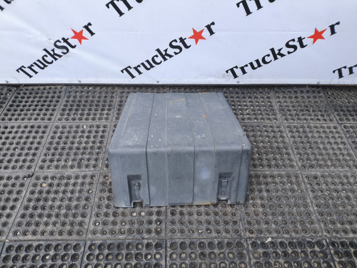 Крышка ящика АКБ