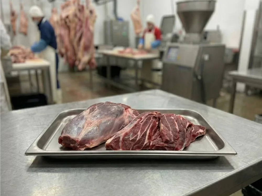 Голяшка говяжья без кости охлаждённая