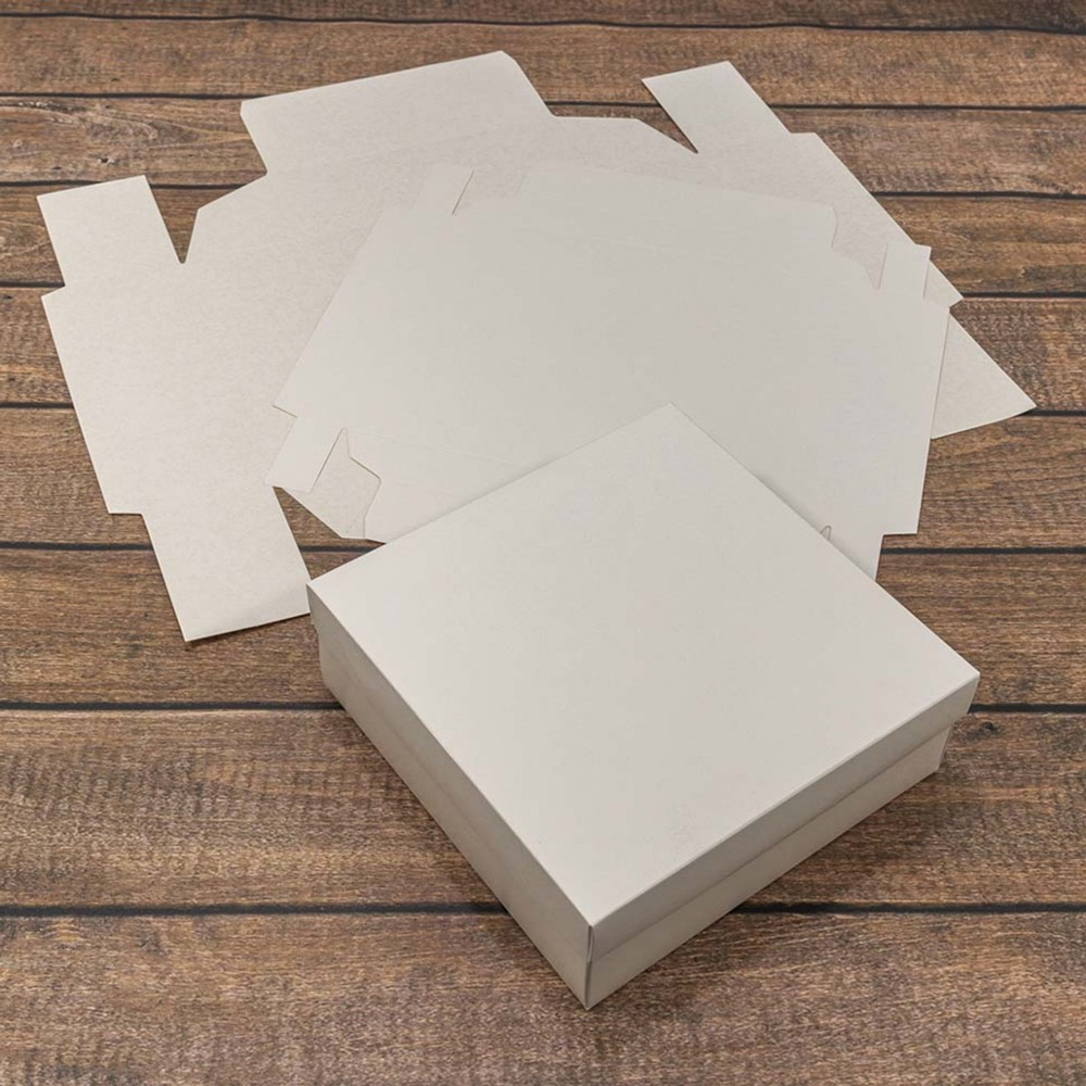 Коробка Для конфет сборная 20х20х7 см (Белый, Крафт)