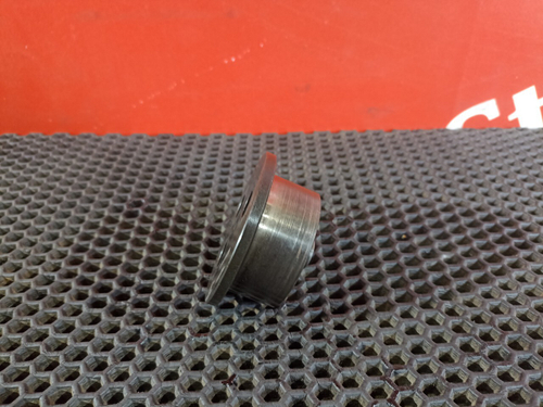 Ось промежуточной шестерни