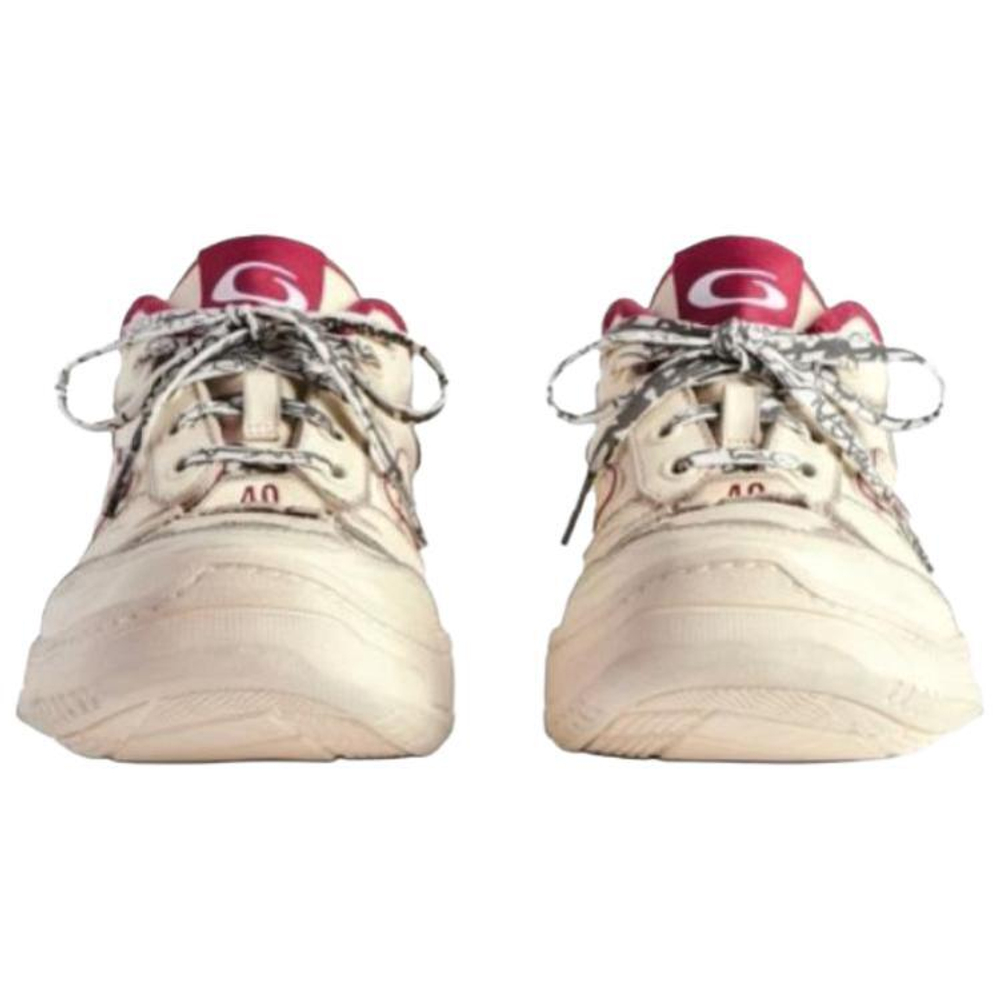 Balenciaga Hamptons Worn-Out