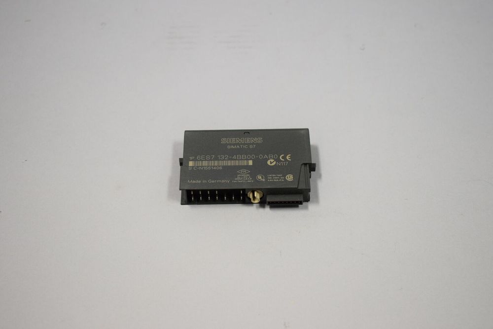 SIEMENS 6ES7132-4BB00-0AB0