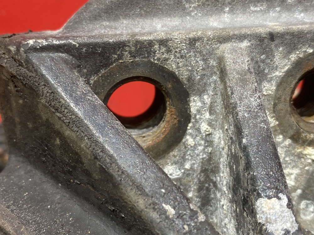 Подушка двигателя передняя 2023г.