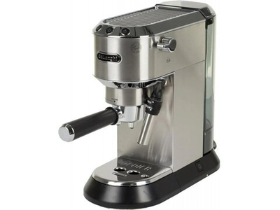 Кофеварка DeLonghi EC685.M серебристый