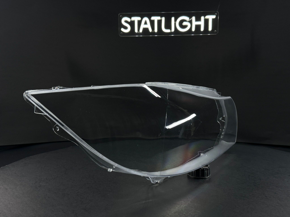 Правое стекло фары BMW E90 2004-2010 Галоген