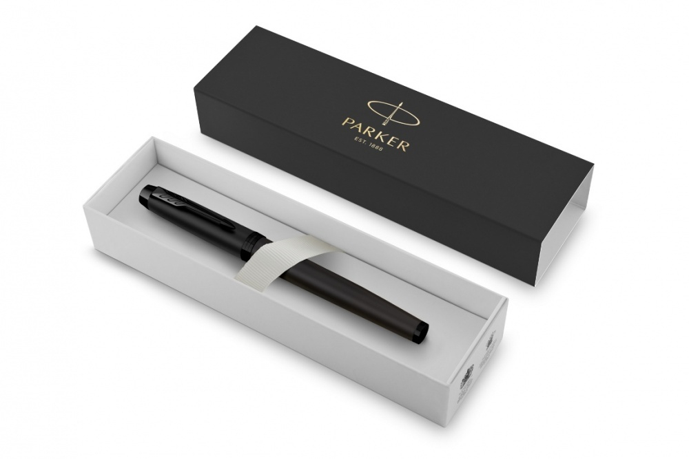 Перьевая ручка Parker IM Achromatic, Black BT, перо: F, цвет чернил: blue, в подарочной упаковке.