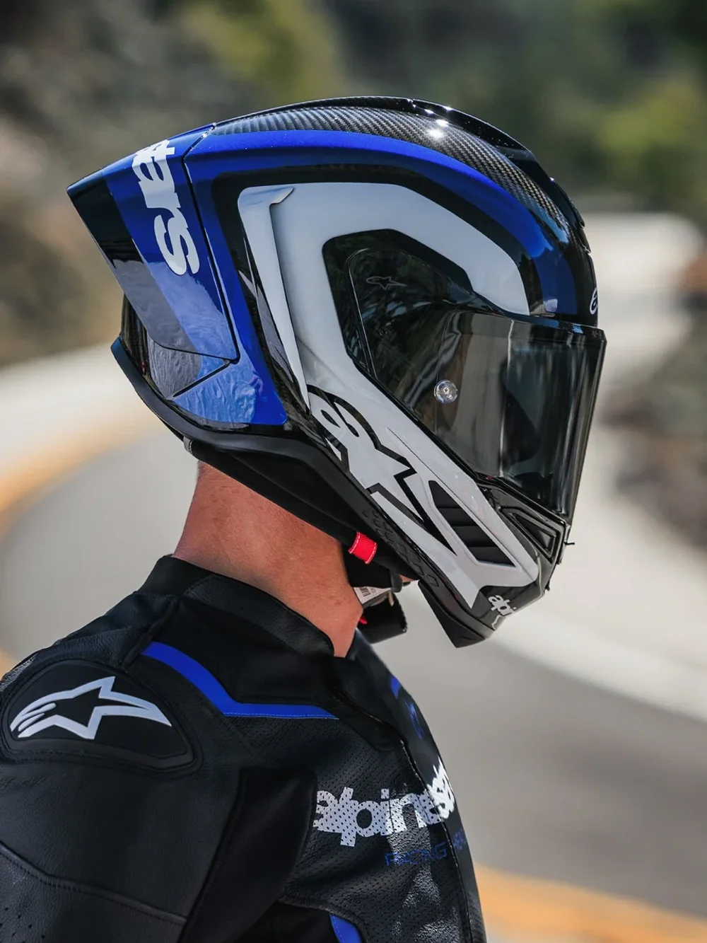 ALPINESTARS – Экипировка для автоспорта и картинга | Гоночные костюмы, обувь, перчатки, бельё и аксессуары