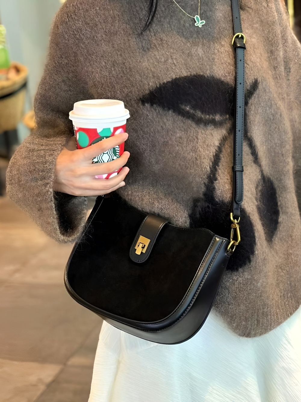 женская сумка на плечо из натуральной кожи