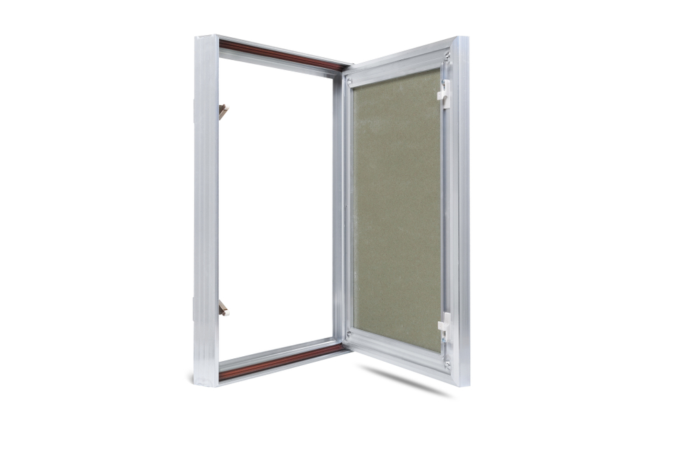 Люк под покраску Визионер Пилот 300х700 мм