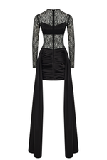 Платье мини из атласа и кружева со шлейфом с закрытым лифом