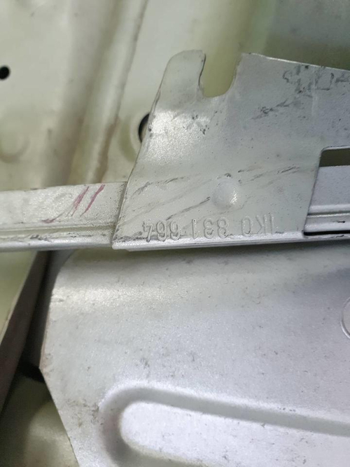 Дверь передняя правая VW Golf 5 (2003-2009)