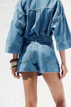 ZARA ДЖИНСОВАЯ ЮБКА-ШОРТЫ Z1975 С ЗАПÁХОМ, ВЫЦВЕТШИЙ СИНИЙ