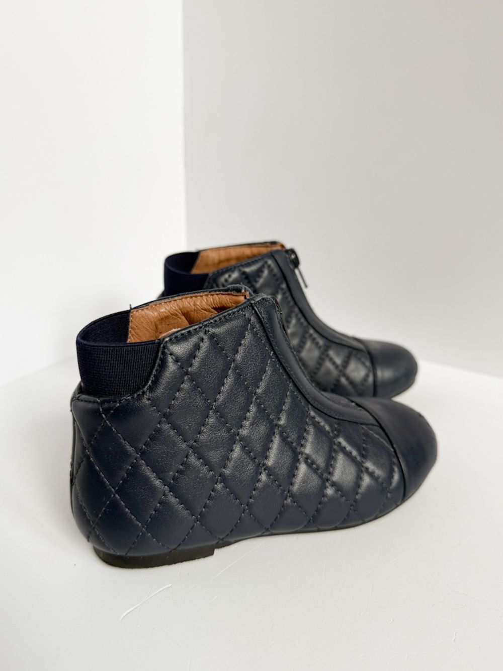 Ботинки Age of Innocence, 27