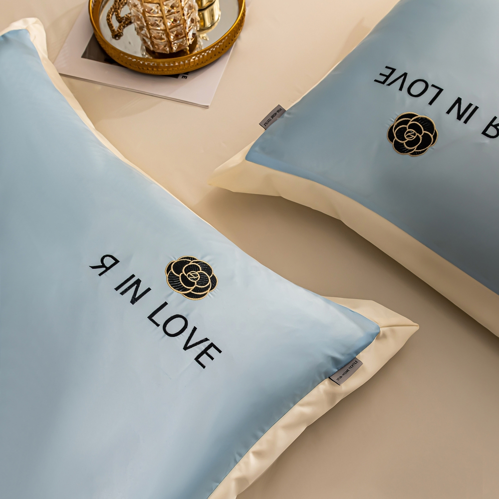 Комплект постельного белья Сатин-Шелк Я IN LOVE/Я ВЛЮБЛЕН LV008