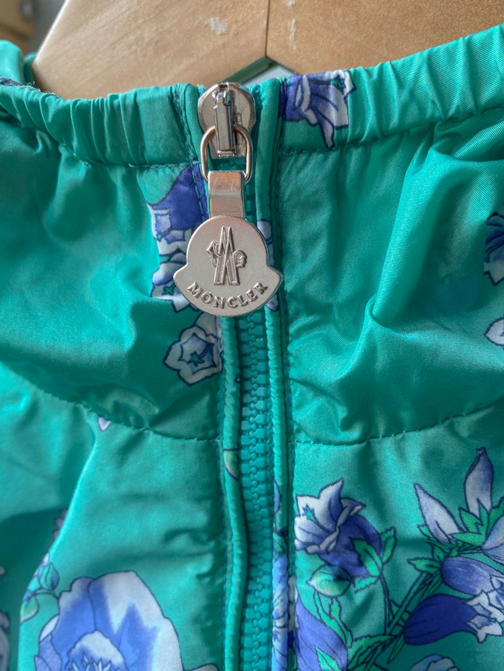 Ветровка Moncler, 104