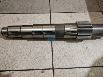 Вал промежуточный (13 зуб.) 236-1701048-Б