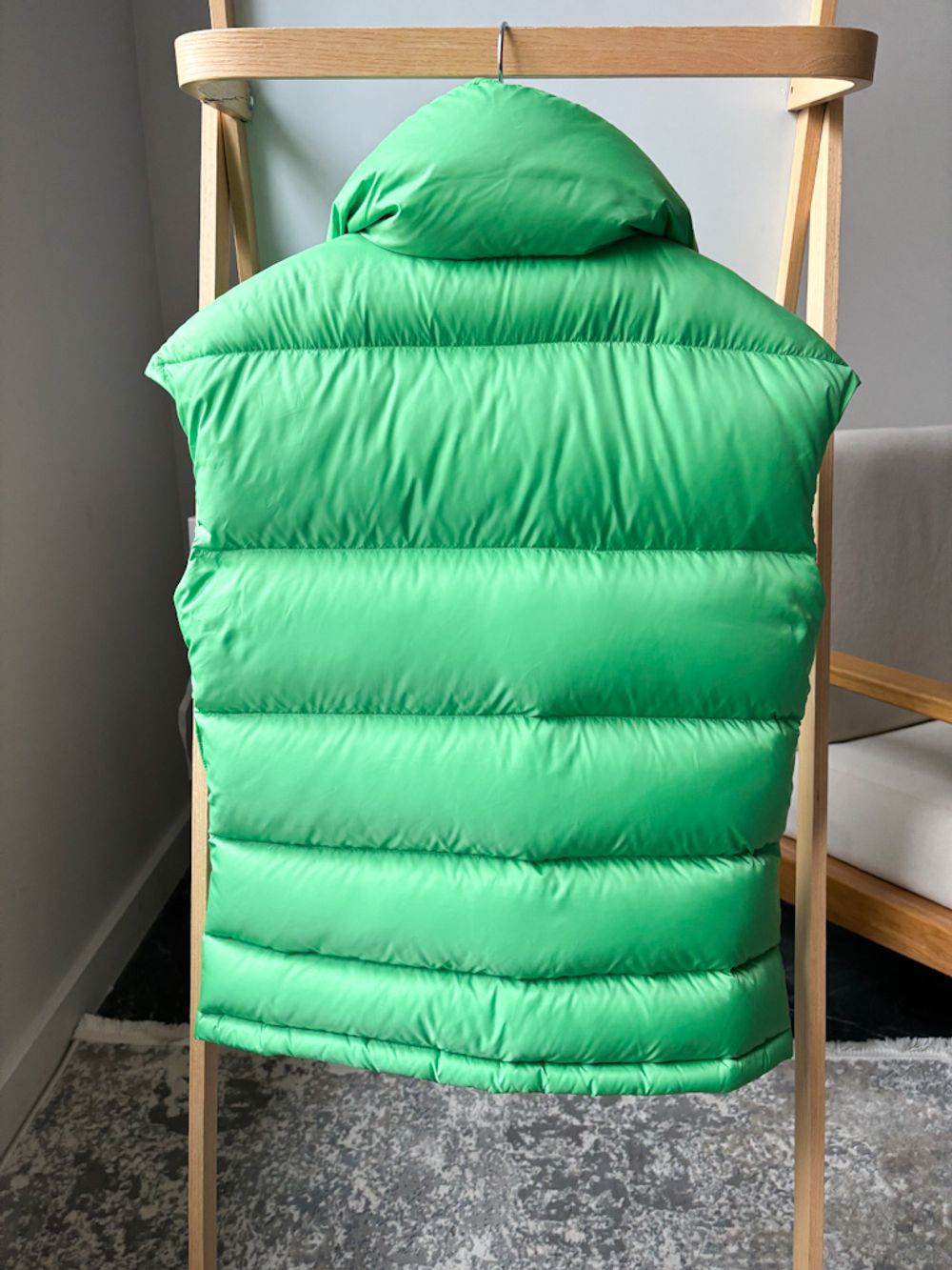 Новый пуховый жилет Perfect Moment, 140