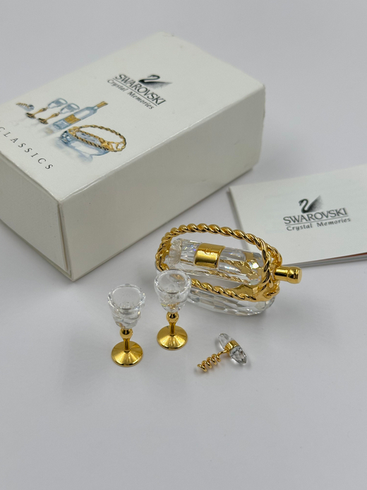 Набор миниатюрных предметов Swarovski