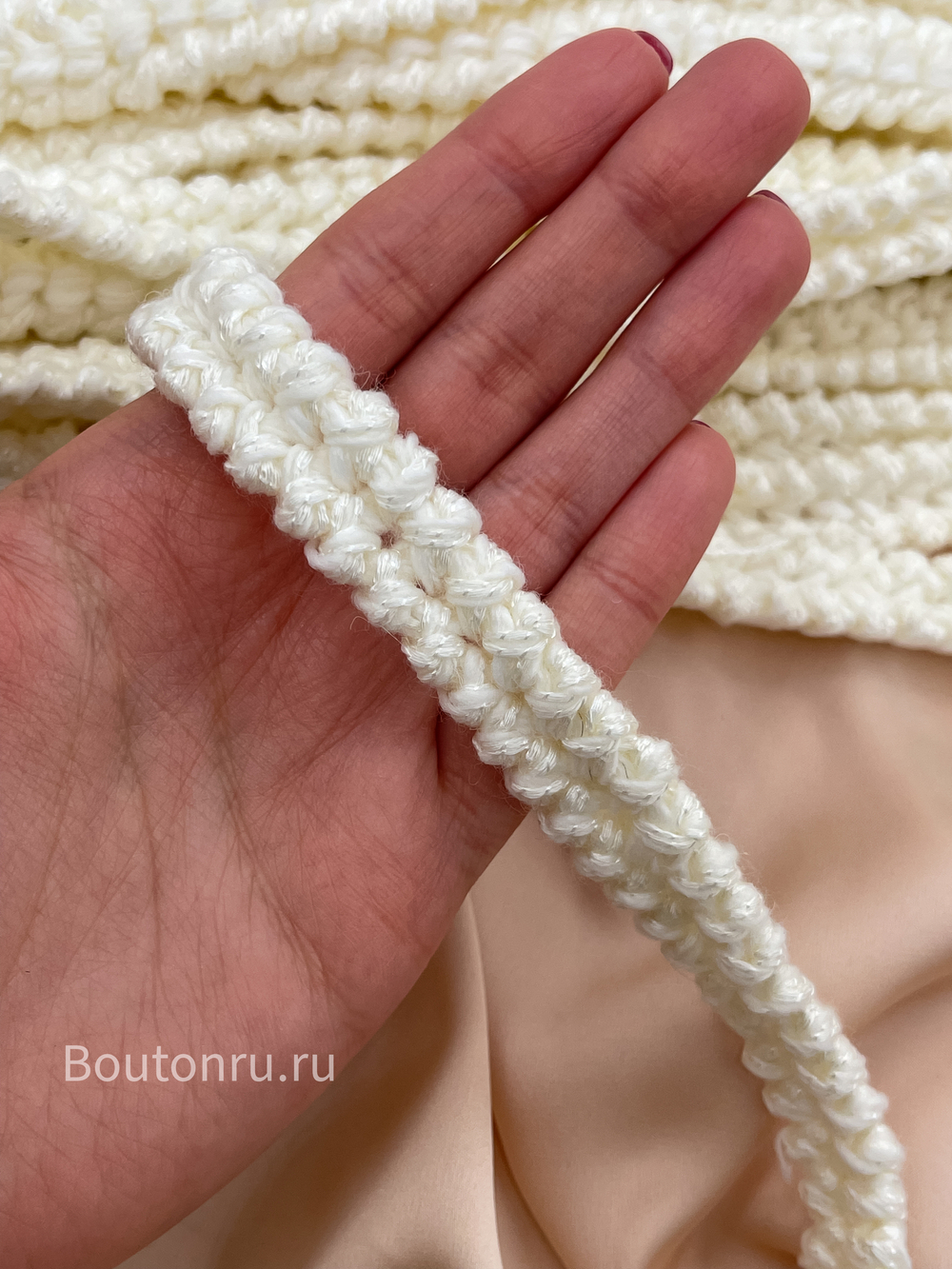 Тесьма плетеная белая