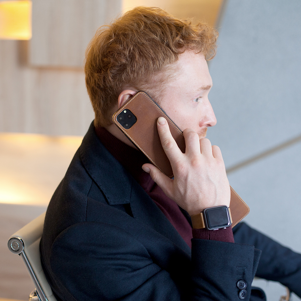 Чехол кожаный для iPhone 11 Pro Max бежевого цвета