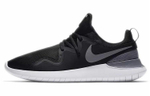 Кроссовки Nike Tessen