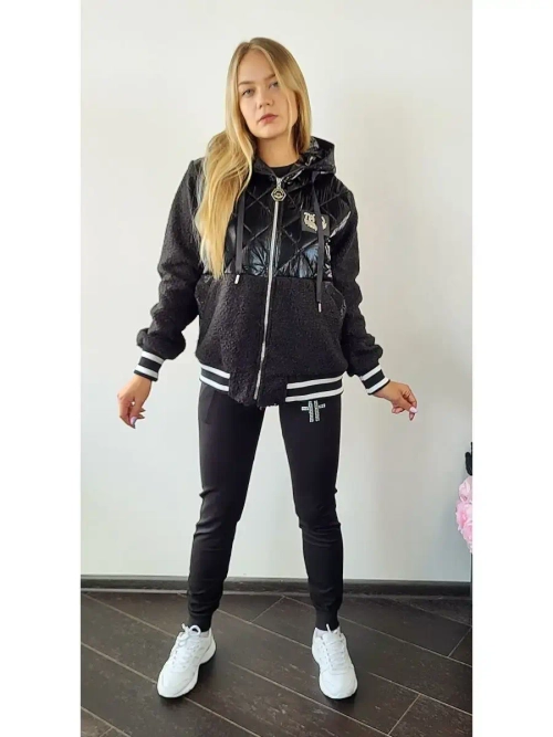 куртка женская с капюшоном