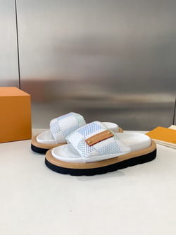 Louis Vuitton Pool Pillow Flat Comfort Mule