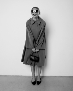 Тренч из непромокаемого хлопка серый