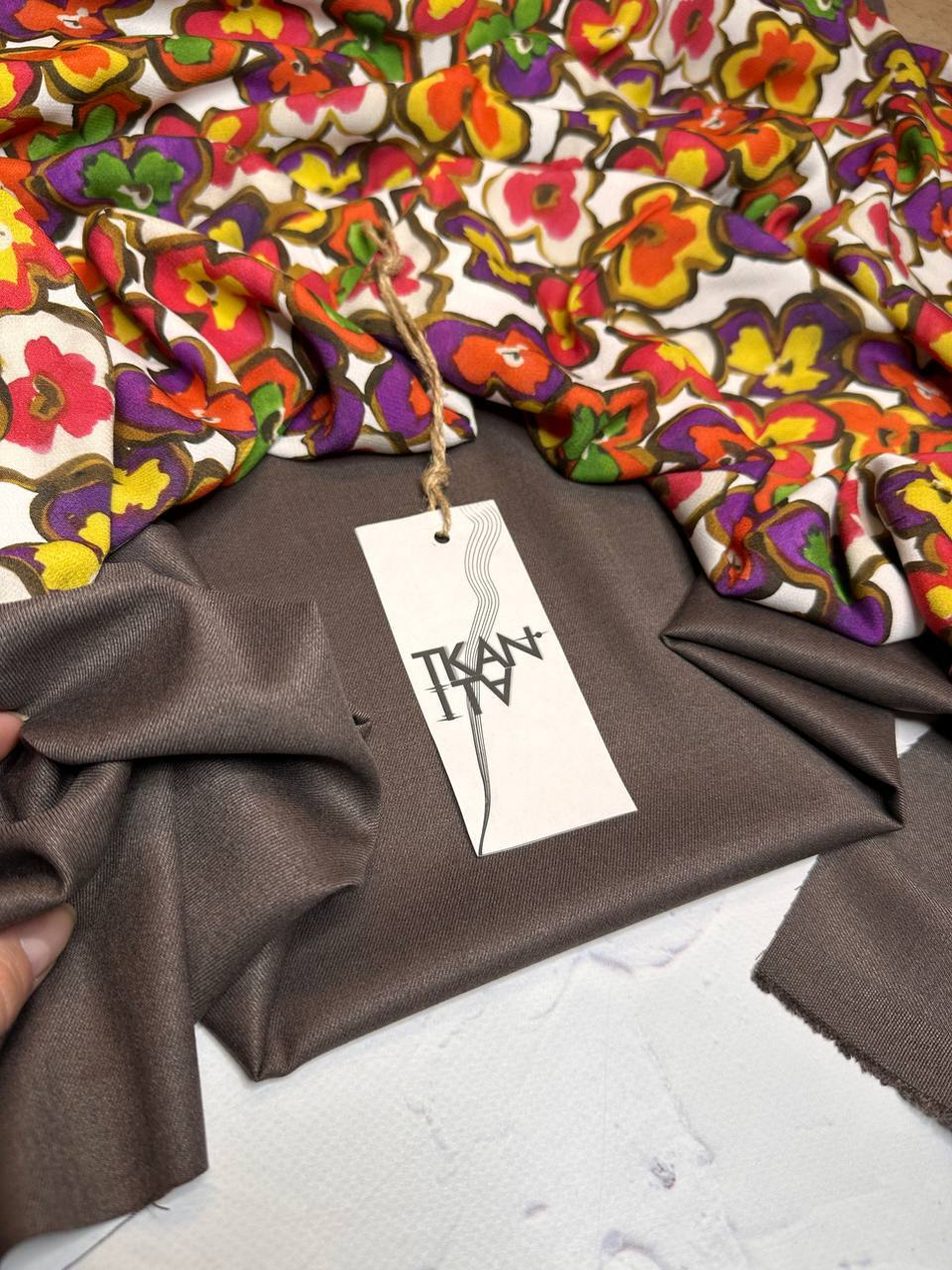 Костюмно-плательная смесовая однотонная поливискоза (64%полиэстер/33%вискоза/3%эластан, Фундук, 148, 285 гр/м2)