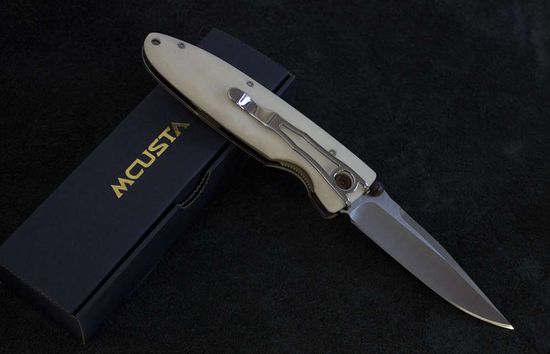 Складной нож Mcusta Classic Wave VG-10, White Corian Handle MC-0019V c клинком из стали VG-10, рукоять Corian