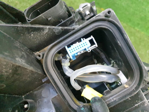 Битая Фара левая Mercedes S w222 (2013-2017) LED