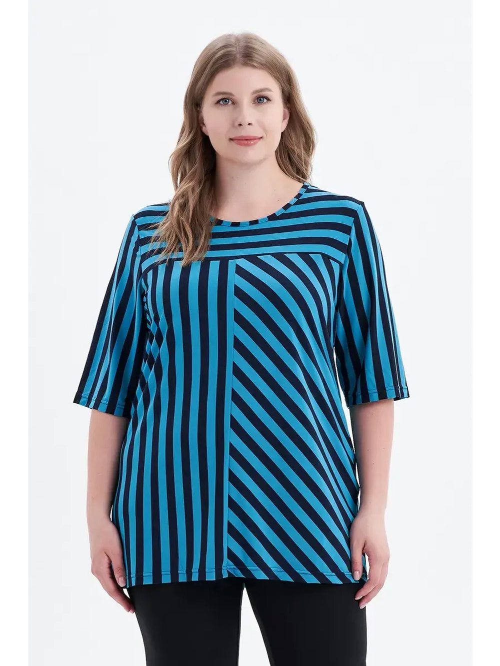 Блузка из тонкого трикотажа