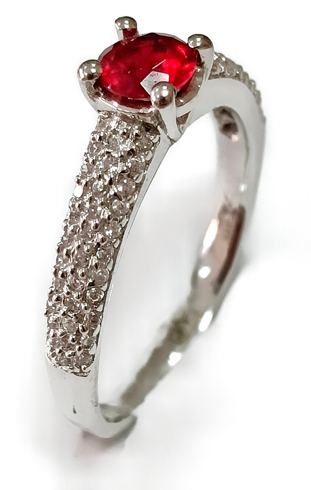 Ювелирное кольцо Эстерелла