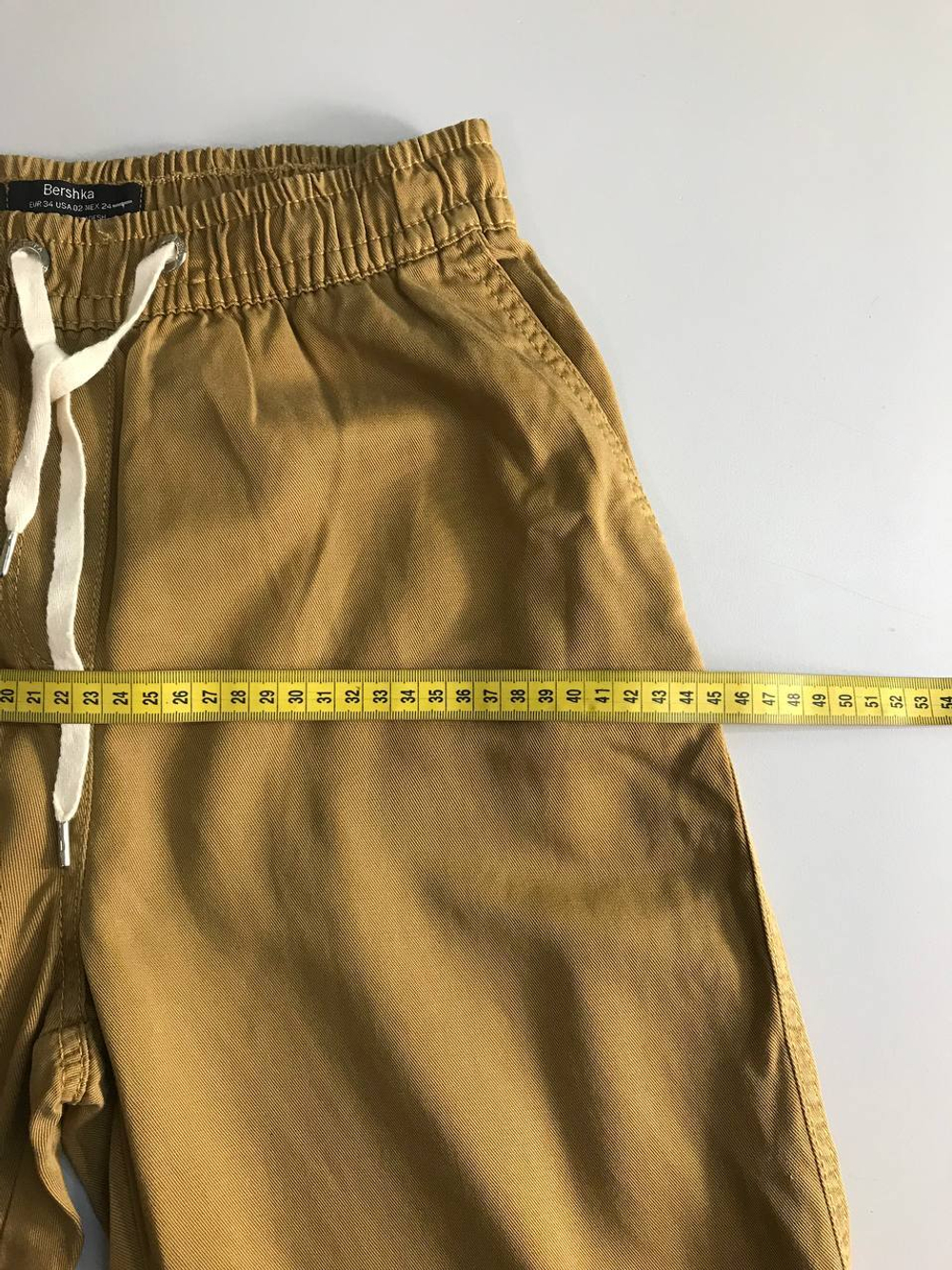 Джинсы Bershka модные, маркировка 34, визуально на 40 размер