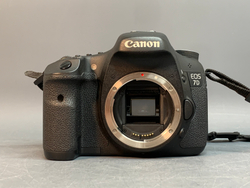Canon EOS 7D 14.555 кадров