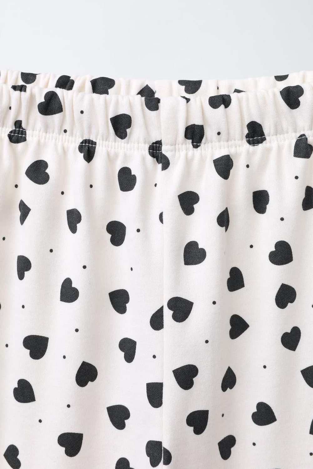 ZARA ПИЖАМА С ПРИНТОМ «СЕРДЦА», ЧЕРНЫЙ/ЭКРЮ