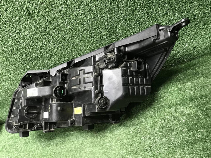 Фара правая Kia Sorento 3 UM Prime (2017-2020) LED