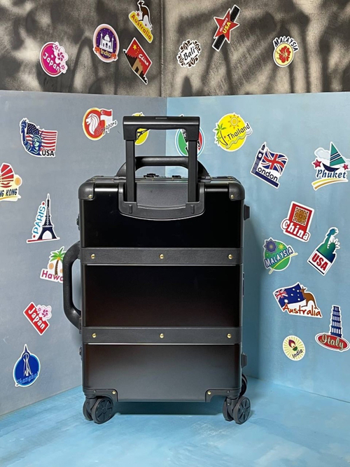 Дорожный чемодан Gucci